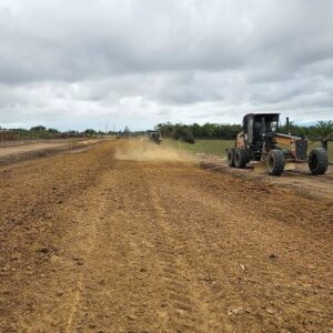 Estado começa as obras do asfalto da BA-001 entre Prado e Cumuruxatiba