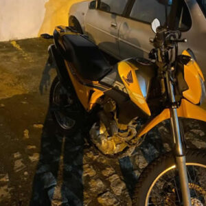 Polícia apreende moto com sinais adulterados e prende condutor por direção perigosa em Teixeira de Freitas