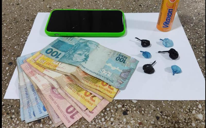 PM apreende menor com cocaína em Teixeira de Freitas