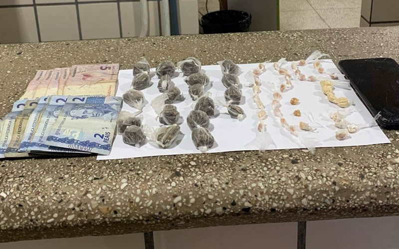 Mais um suspeito de tráfico é preso em posse de drogas na cidade de Teixeira de Freitas