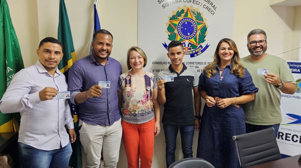 Novos corretores de imóveis recebem registro profissional da 6ª Delegacia do CRECI em Teixeira de Freitas