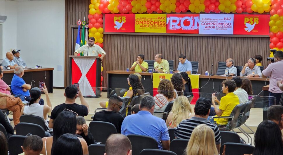 Prestigiada solenidade política marca posse da nova diretoria municipal do PSB em Teixeira de Freitas