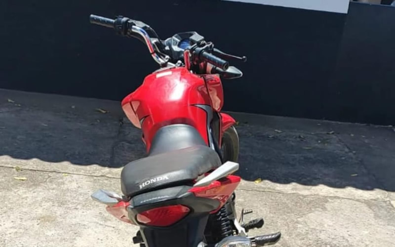 Suspeito é preso com moto adulterada em Teixeira de Freitas