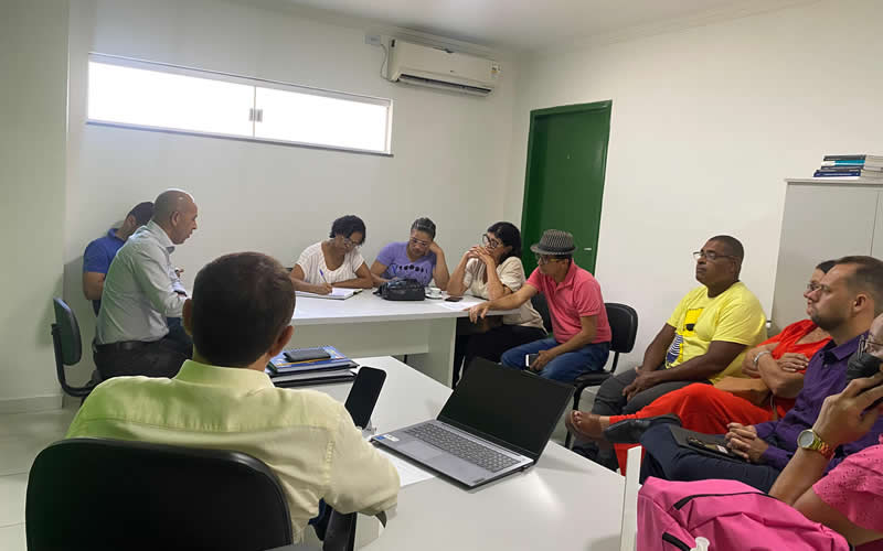 Prefeitura de Eunápolis promove diálogos com sindicatos em semana dedicada aos servidores públicos