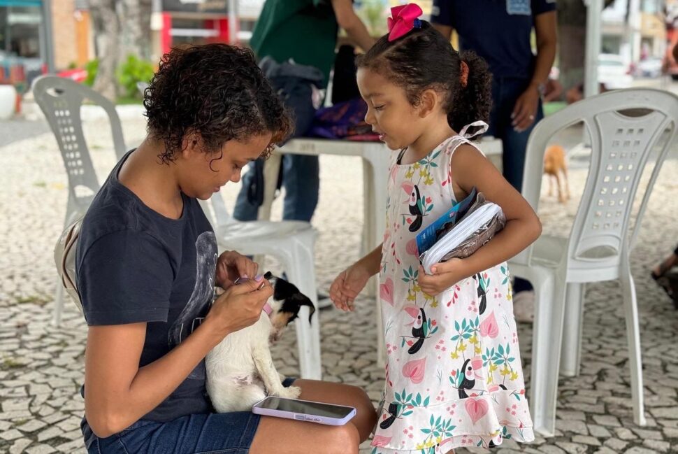 Feira da Adoção de Cães e Gatos em Eunápolis: Um mar de emoções e novos Laços de Amor