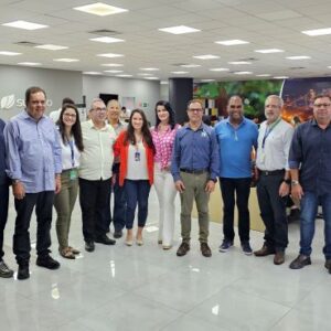 Prefeito Robertinho recepciona autoridades políticas do União Brasil para visita à fábrica da Suzano em Mucuri