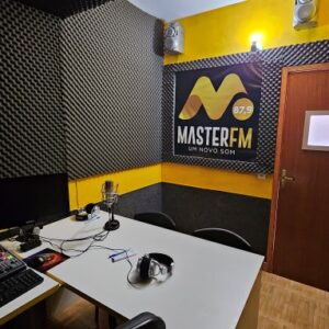 Rádio Master 87,9 FM de Itanhém vence seu 1º Destaque Empresarial na 22ª Edição do Prêmio