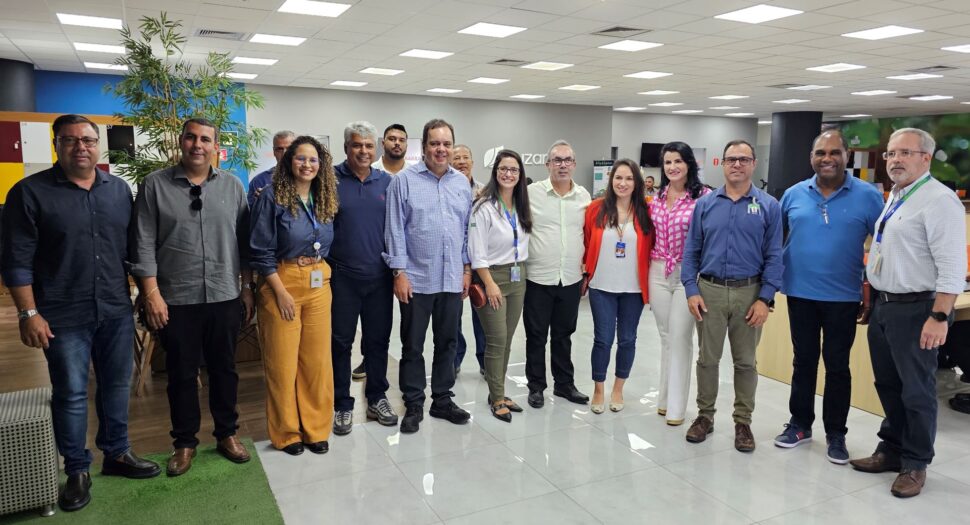 Prefeito Robertinho recepciona autoridades políticas do União Brasil para visita à fábrica da Suzano em Mucuri