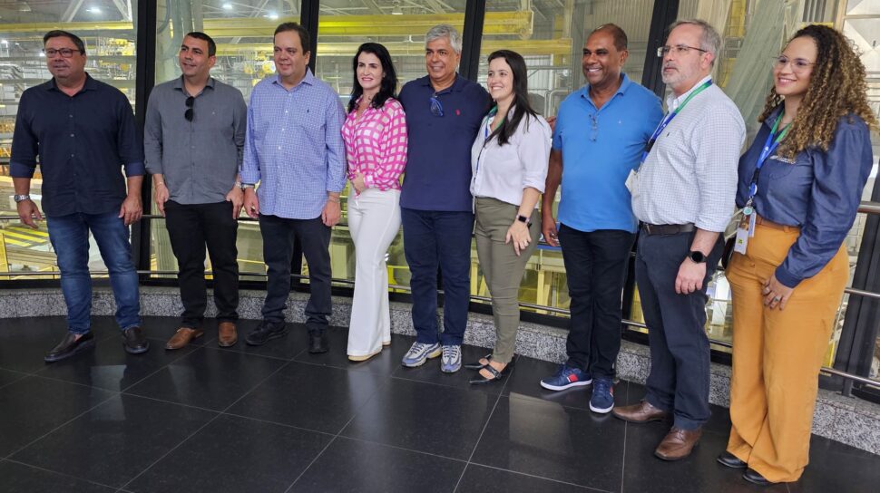 Prefeito Robertinho recepciona autoridades políticas do União Brasil para visita à fábrica da Suzano em Mucuri