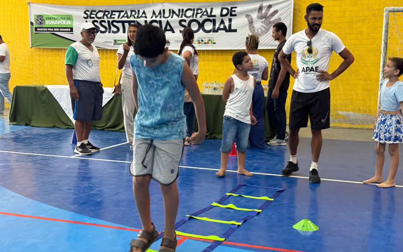Prefeitura de Eunápolis promove tarde recreativa em alusão ao Dia do Autismo