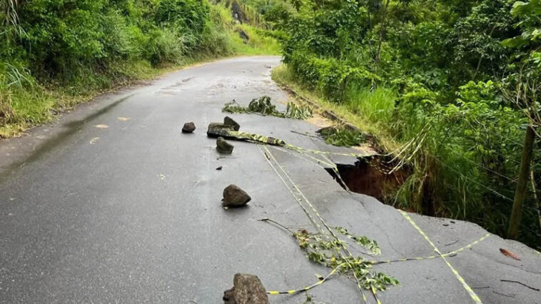 Deslizamentos em rodovia interditam tráfego de caminhões em Itapebi