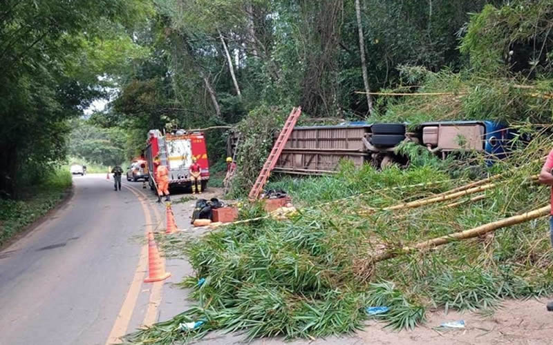 Identificadas as sete vítimas fatais de acidente com ônibus em Minas Gerais