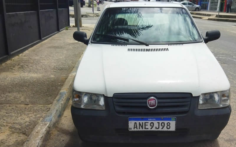 Polícia Militar recupera veículo com restrição de roubo em Itamaraju