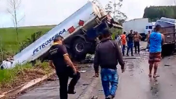 Motorista de Van morre após colisão com caminhão tanque na BR-101, entre Teixeira de Freitas e Itamaraju