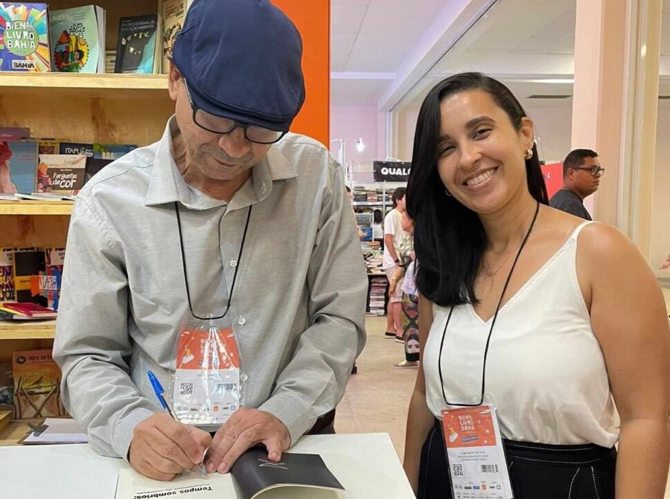 O escritor Erivan Santana foi uma das grandes atrações da 7ª Bienal do Livro da Bahia após lançar nova obra em Salvador