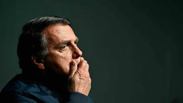 Bolsonaro planejou, atuou e teve domínio de plano para golpe, diz PF