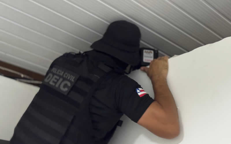 Doze integrantes de organização criminosa são alcançados na Bahia; dois morrem 1 Doze integrantes de organização criminosa são alcançados na Bahia; dois morrem