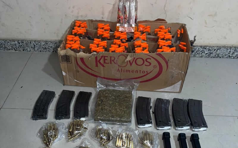 PM apreende farta quantidade de munições e drogas em Eunápolis 1 PM apreende farta quantidade de munições e drogas em Eunápolis