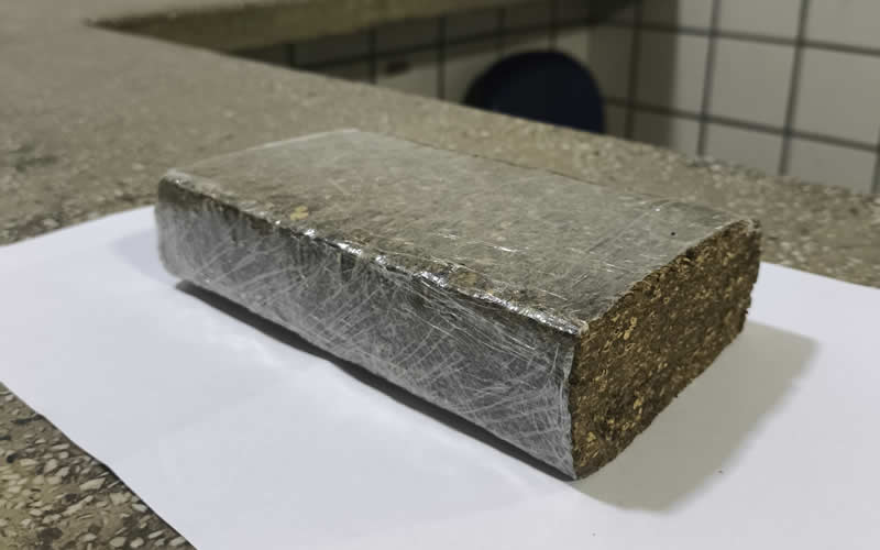 Polícia Militar apreende maconha durante ação em Teixeira de Freitas