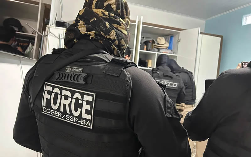 Policial civil é alvo de investigação por morte de oito pessoas na BA