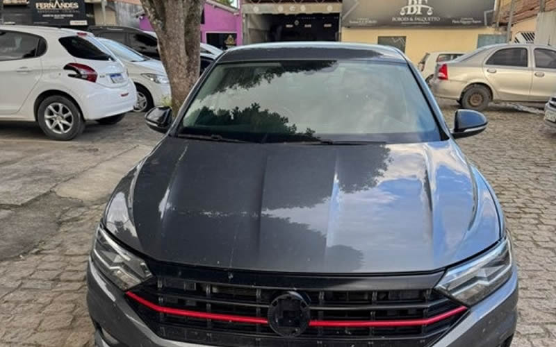 Polícia Militar recupera veículo furtado com placa adulterada em Teixeira de Freitas