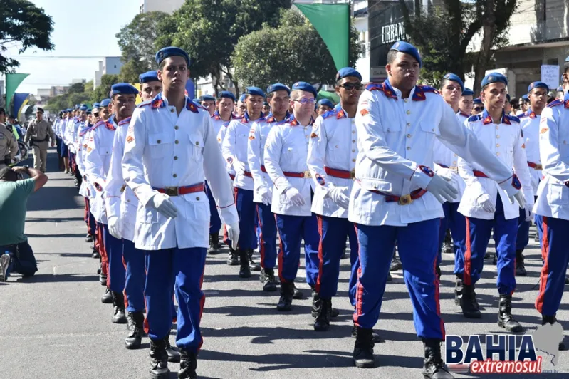 Teixeira de Freitas vive um 7 de Setembro histórico: Independência, 40 anos de emancipação e emoção na avenida 5 Teixeira de Freitas vive um 7 de Setembro histórico: Independência, 40 anos de emancipação e emoção na avenida