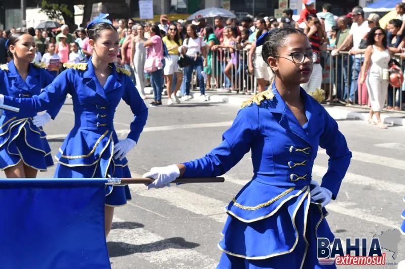 Teixeira de Freitas vive um 7 de Setembro histórico: Independência, 40 anos de emancipação e emoção na avenida 10 Teixeira de Freitas vive um 7 de Setembro histórico: Independência, 40 anos de emancipação e emoção na avenida
