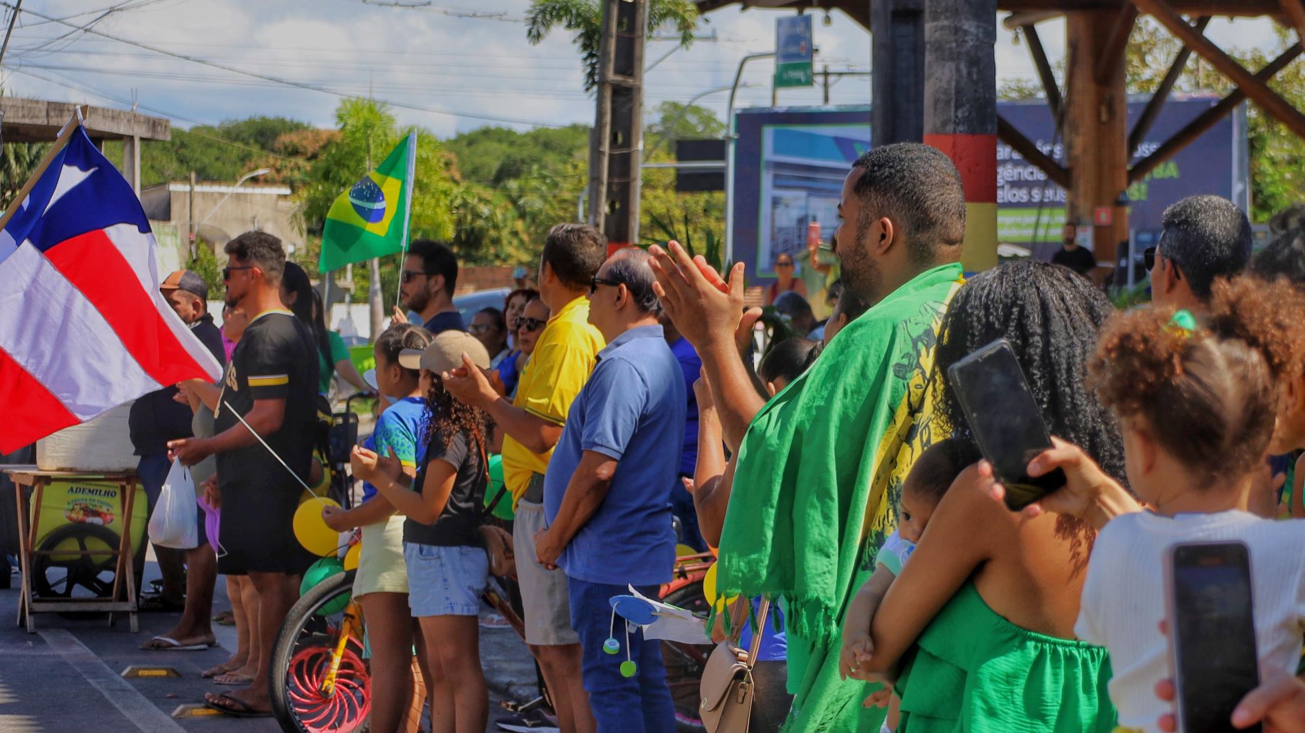 Desfile cívico e passeio ciclístico levam emoção e brasilidade ao 7 de Setembro em Mucuri