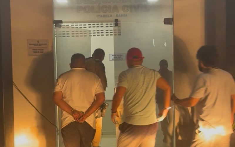 Itabela: Presos suspeitos de se passarem por funcionários do DNIT para aplicar golpes em aposentados à beira da BR-101
