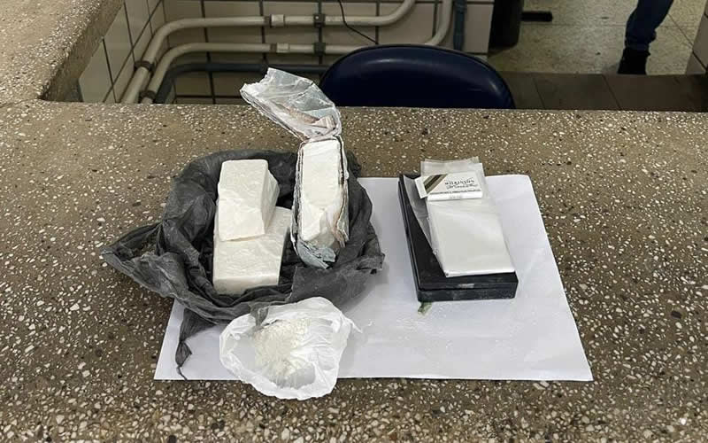 Polícia Militar apreende cocaína em Teixeira de Freitas