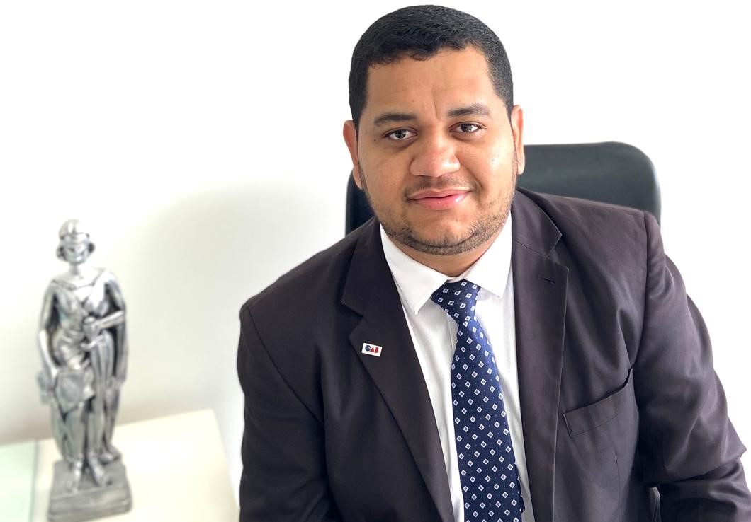 Teixeira: Advogado Vinicius Garcia conquista na justiça decisão atípica ao absolver réu em caso de estupro de vulnerável por erro de tipo e relação pública consentida