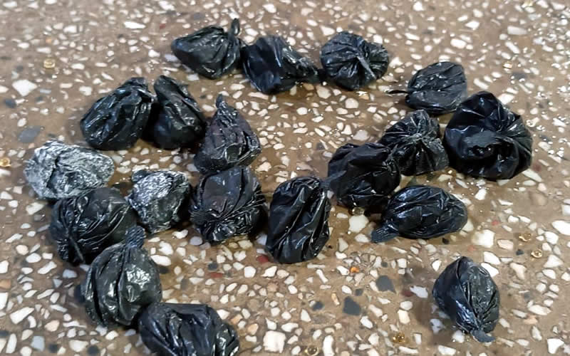 Polícia Militar apreende cocaína após suspeito fugir em Teixeira de Freitas