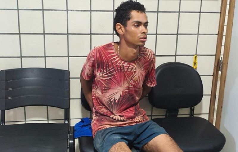 Autor do assassinato do comerciante Emanuel Messias é capturado pela Polícia Militar em Teixeira de Freitas 1 Autor do assassinato do comerciante Emanuel Messias é capturado pela Polícia Militar em Teixeira de Freitas