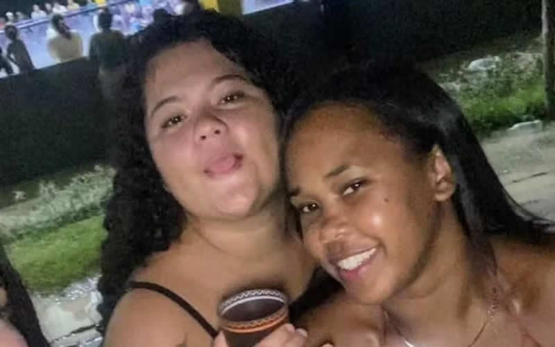 Polícia vai periciar celular achado ao lado de cova onde amigas mortas foram encontradas 1 Polícia vai periciar celular achado ao lado de cova onde amigas mortas foram encontradas