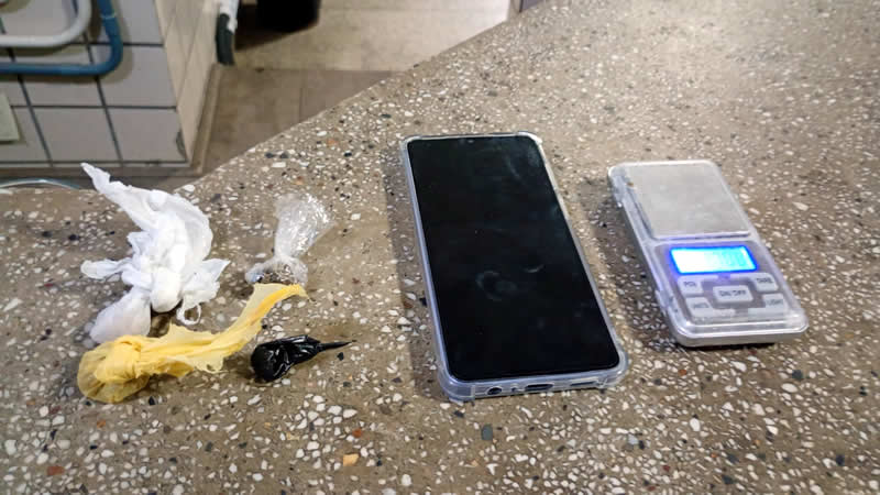 Polícia Militar prende homem por tráfico de drogas em Teixeira de Freitas