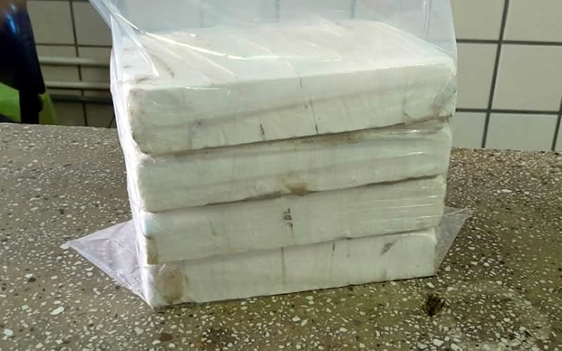 Cipe-Mata Atlântica apreende 4 quilos de cocaína em Teixeira de Freitas 1 Cipe-Mata Atlântica apreende 4 quilos de cocaína em Teixeira de Freitas