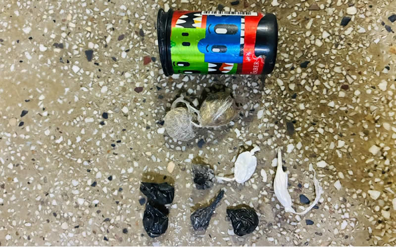 Polícia Militar apreende adolescente com drogas em Teixeira de Freitas