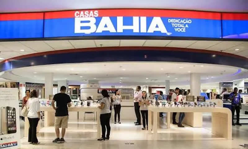 Após fechamento em massa, Casas Bahia vende geladeira por menos de R$ 600