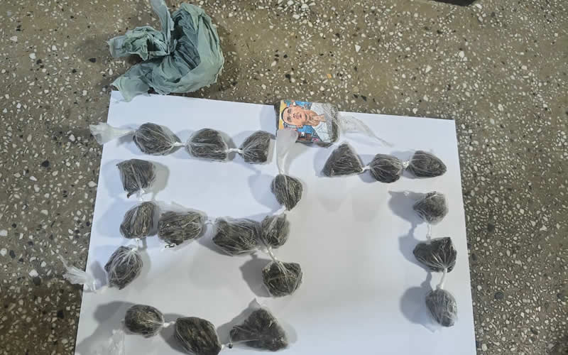 Polícia Militar apreende drogas em Teixeira de Freitas