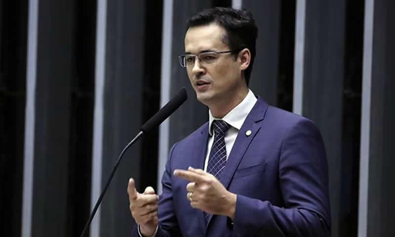 TSE suspende candidatura de Deltan Dallagnol ao Senado pelo Paraná 1 TSE suspende candidatura de Deltan Dallagnol ao Senado pelo Paraná