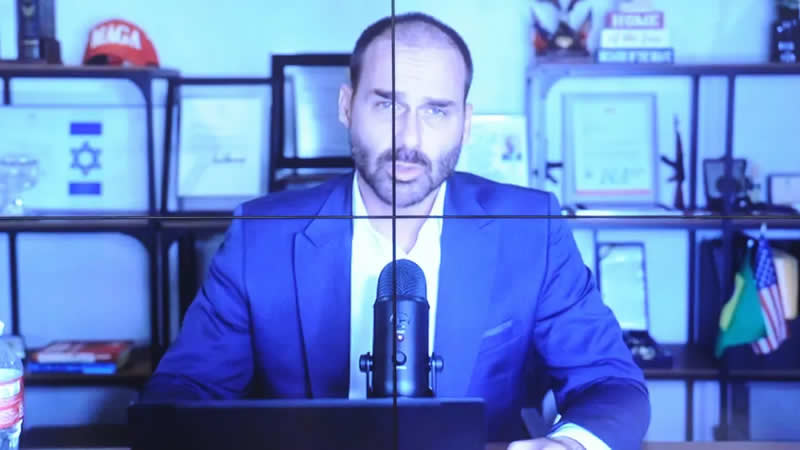 Eduardo Bolsonaro é demitido da Polícia Federal