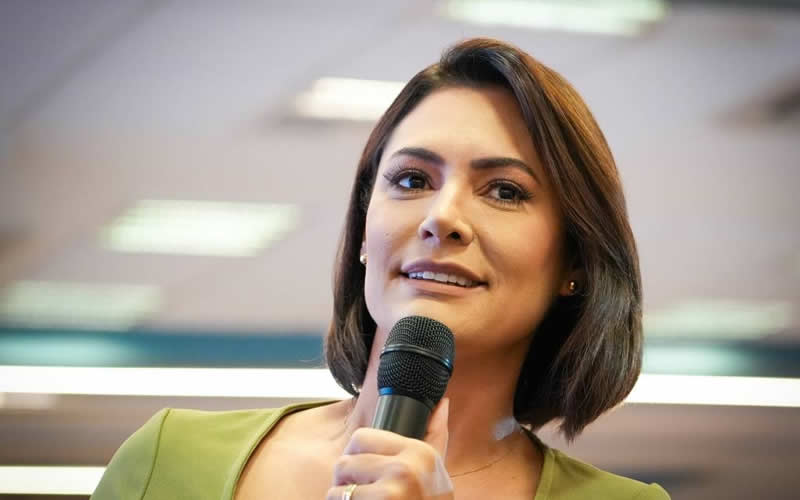Justiça Eleitoral suspende propaganda de Michelle Bolsonaro 1 Justiça Eleitoral suspende propaganda de Michelle Bolsonaro