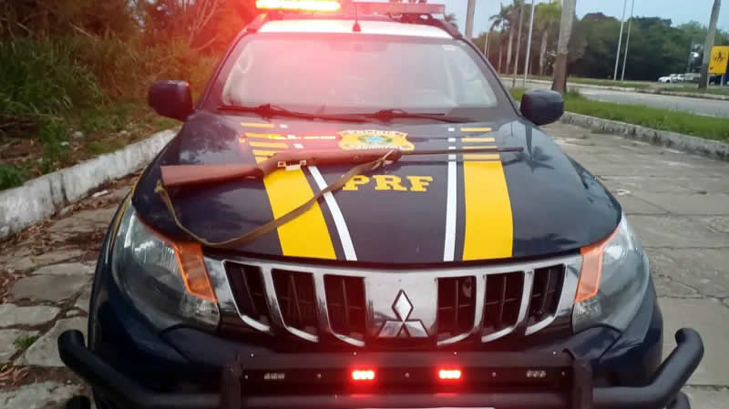 PRF prende suspeito e apreende arma e munições em Teixeira de Freitas 1 PRF prende suspeito e apreende arma e munições em Teixeira de Freitas
